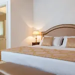 San Teodoro Palace - Luxury *
