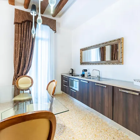 Apartamento San Teodoro Palace - Luxury