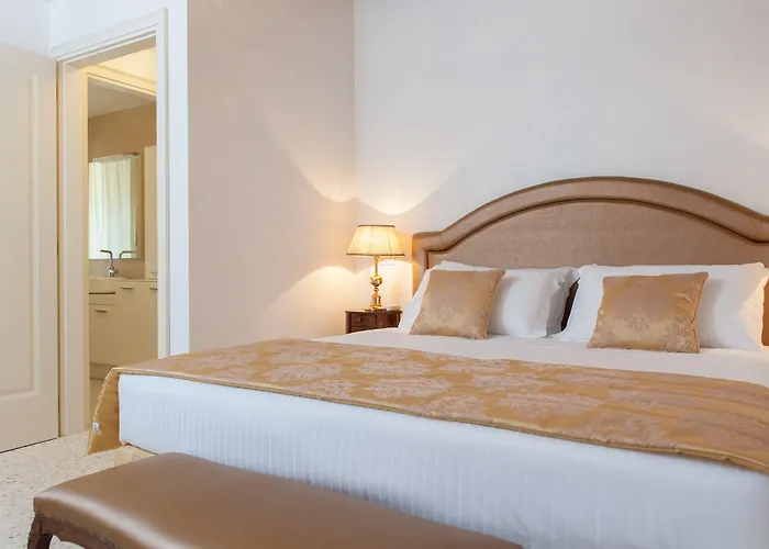 San Teodoro Palace - Luxury *