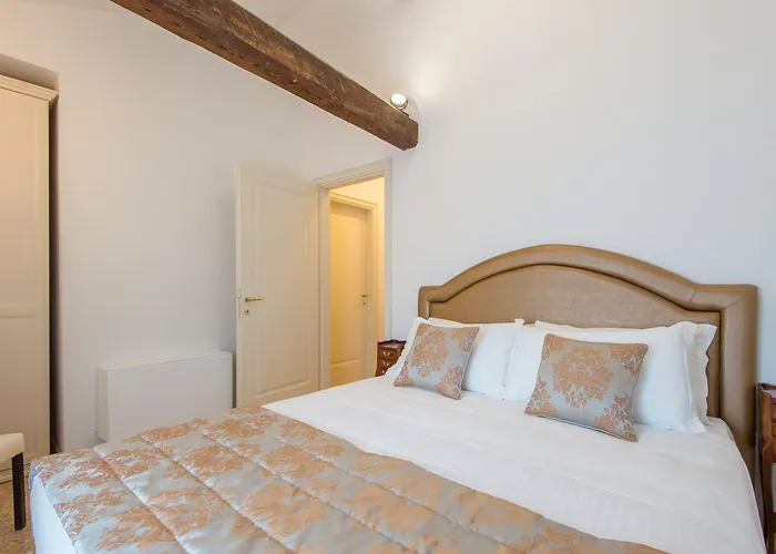 San Teodoro Palace - Luxury Appartement