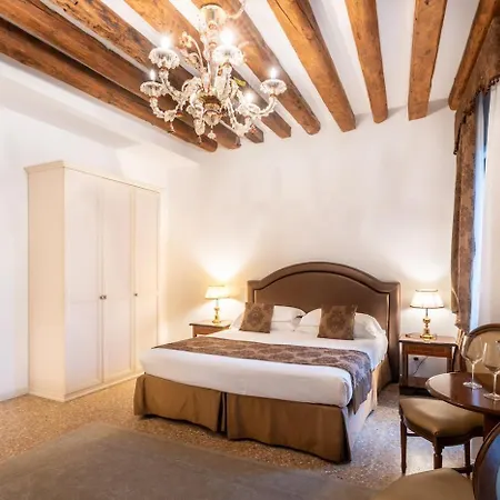 San Teodoro Palace - Luxury * Benátky